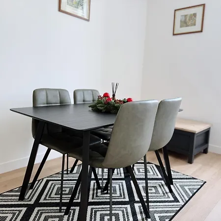 Apartment Le Rochelois By Maison Acg